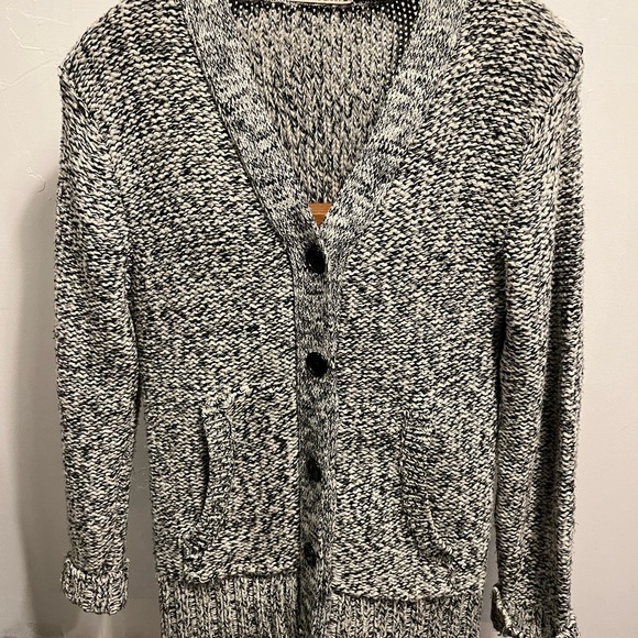 Black & White Chunky Cardigan - Picture 2 of 5